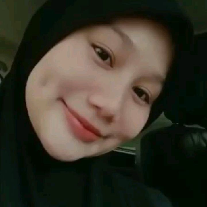 MOMMY TRIPLE S