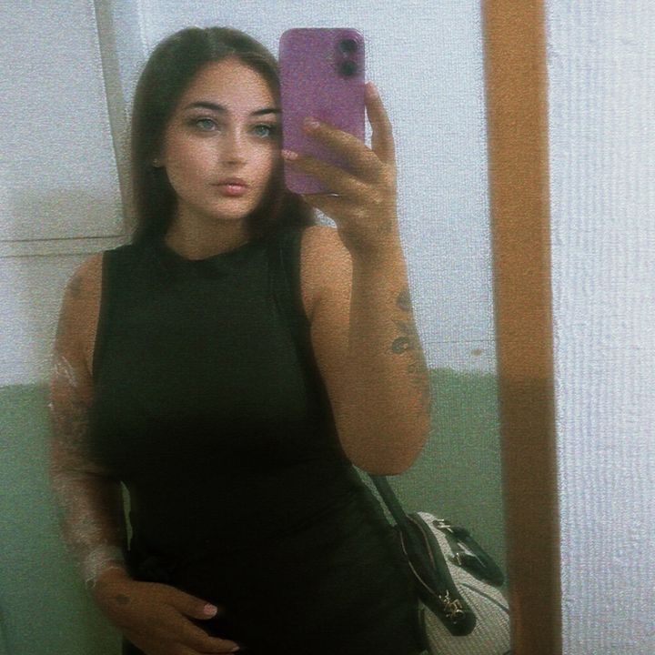 tanialouu