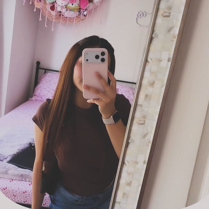 𝒮