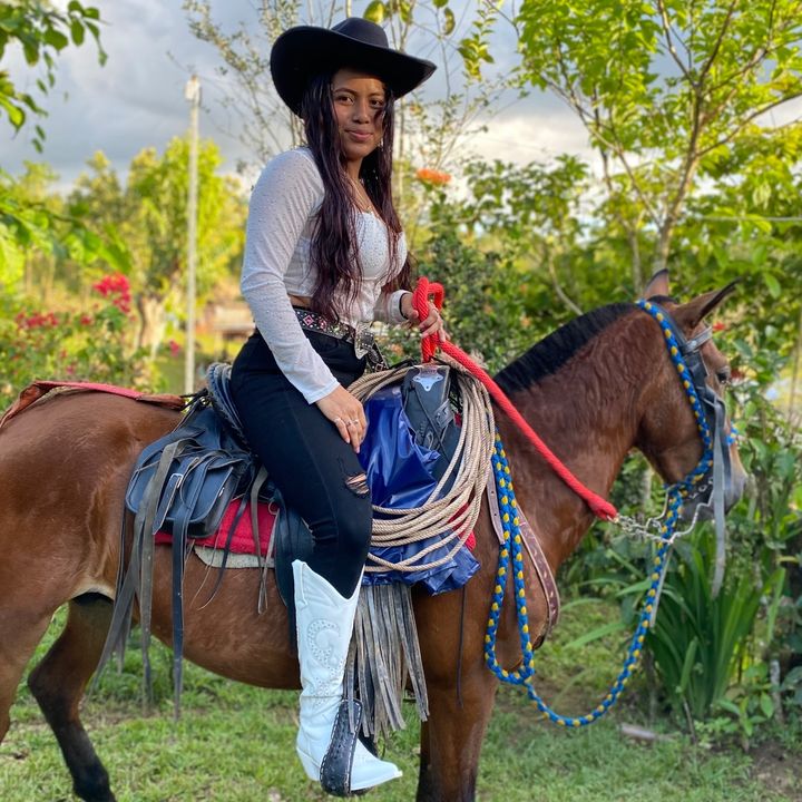 arielitanavarro505🤍🧢