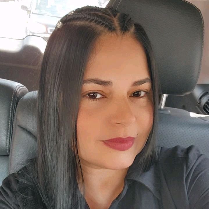 lenis gomez