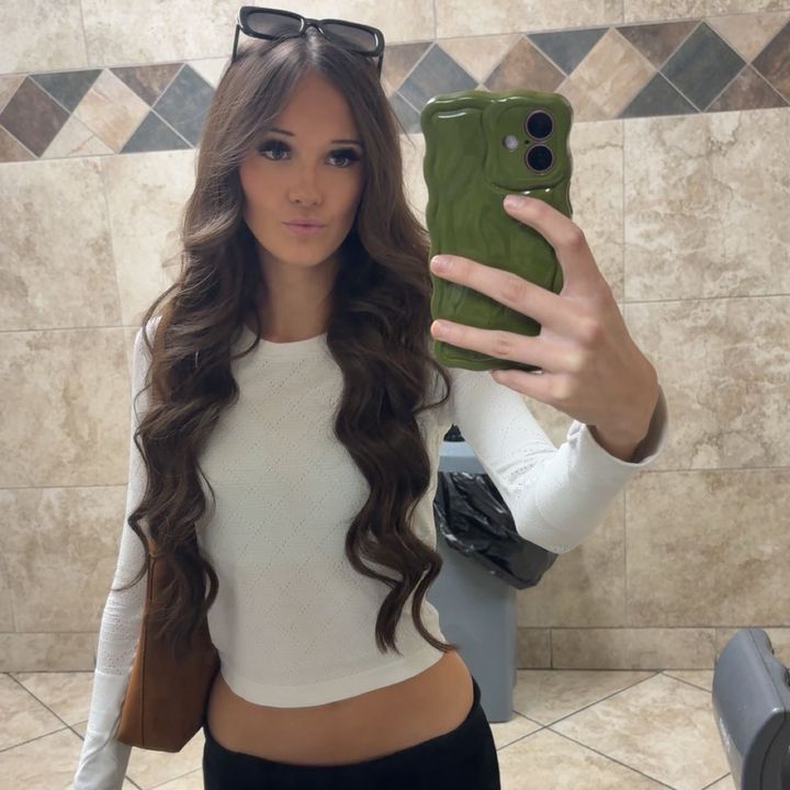 𝐿𝒶𝓊𝓇𝑒𝓃 💸🗼