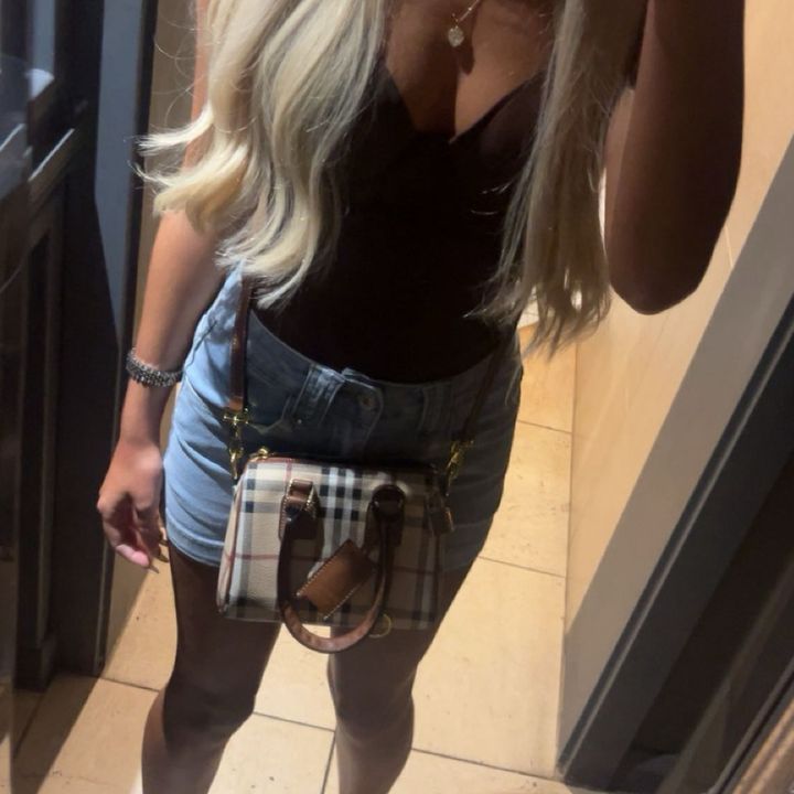 𝐭𝐚𝐲𝐥ᥫ᭡𝐫 𝐚𝐦𝐞𝐥𝐢𝐚
