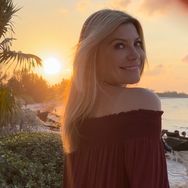 Yulia @PeakLifeTravel