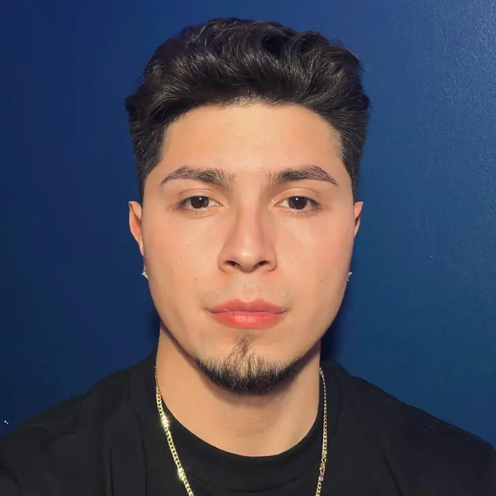 Angel De La Rosa 🌹