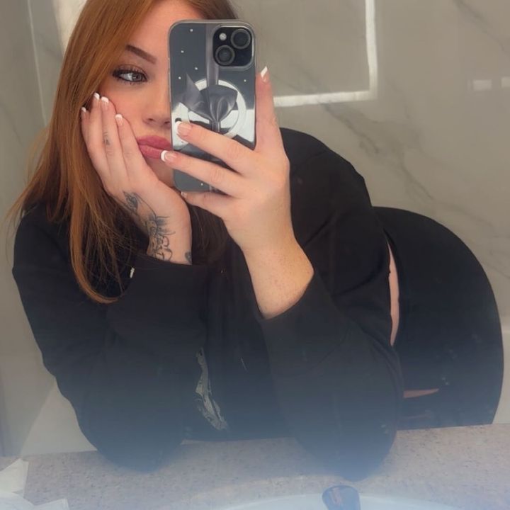 𝑒𝓁𝓁𝓎🦋𝒷𝑒𝓁𝓁𝓎