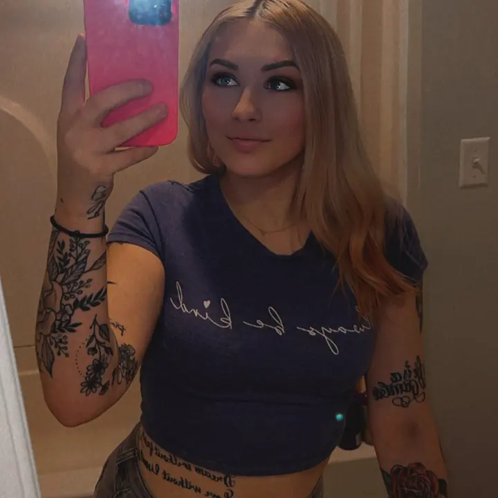 💋TattedNicole💋