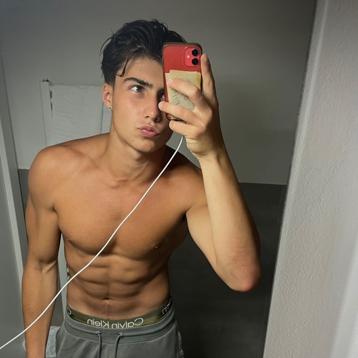 DAMIAN💎