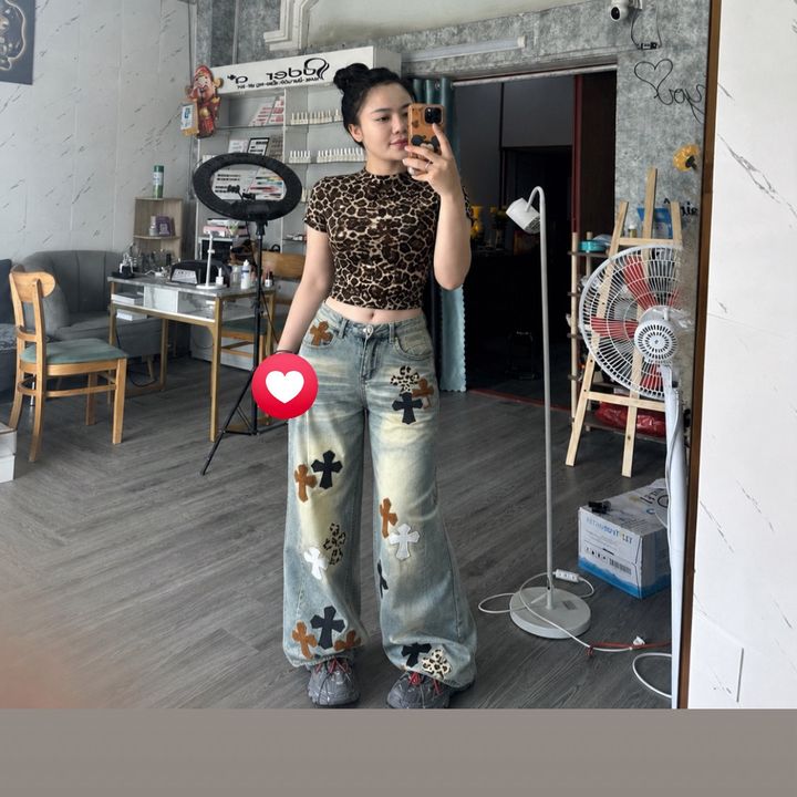 Hà_review