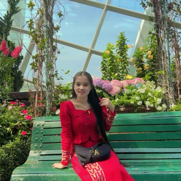 Khin Shwe （ရပျာနမ့်လင်း)