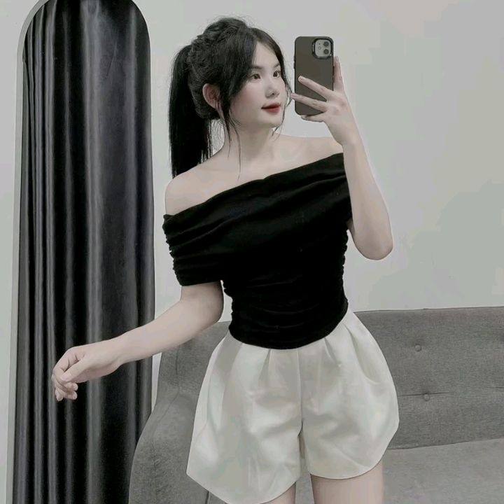Ngọc Bán Đủ Thứ
