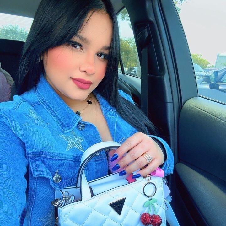 victoriareyes8256