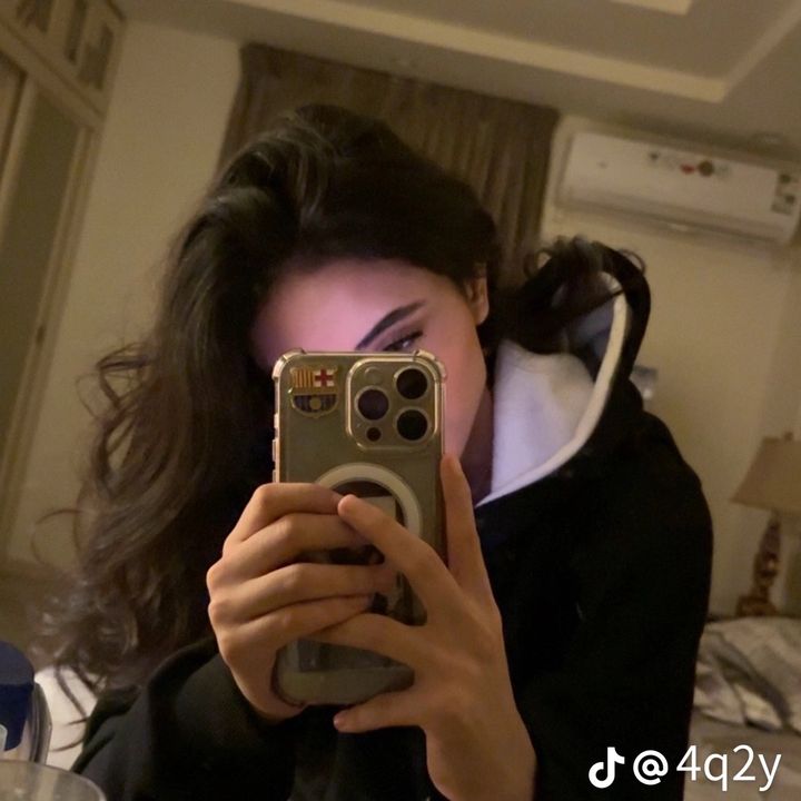 sallyreviews0