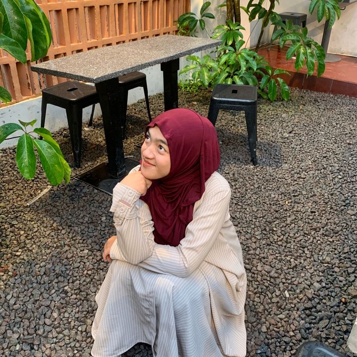 Najma_Azizah