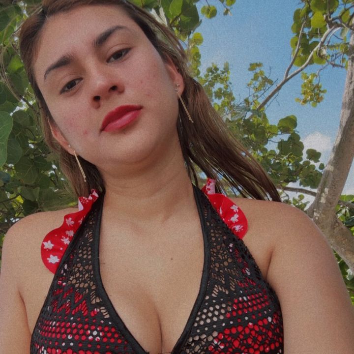 Nayely Aguilar 🇸🇻🥂
