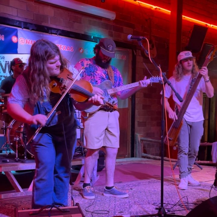 Henryandthehornedtoads