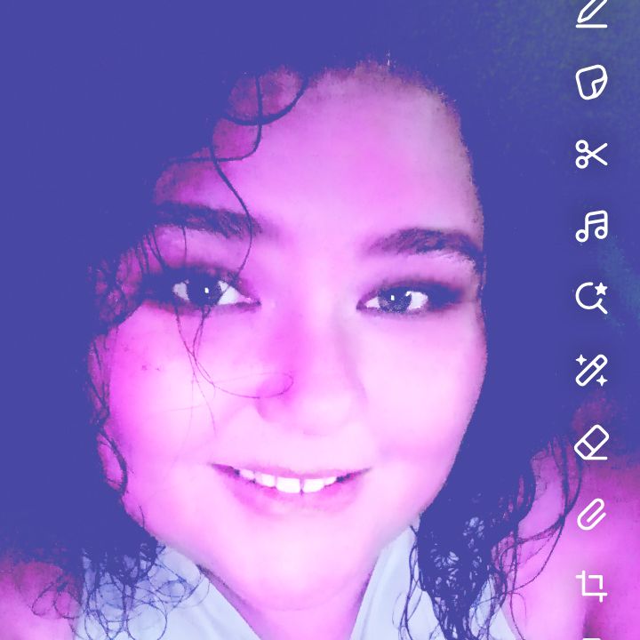Baby Girl🩷Chris's wife 🪽