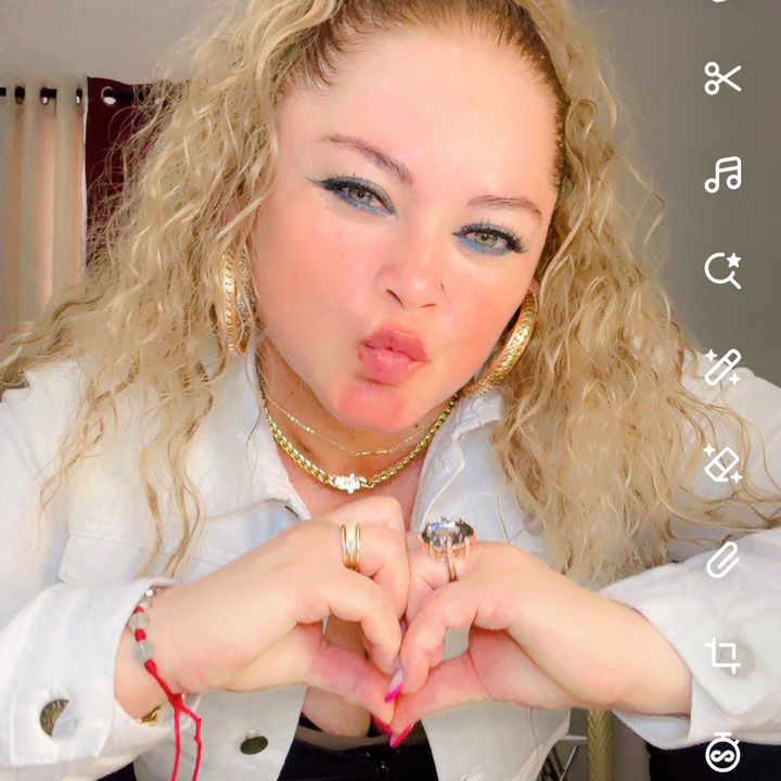 La_mamasita_de_los_ojos_verdes