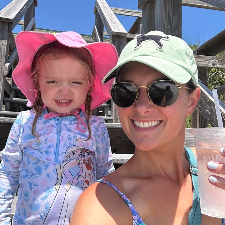 Abby  Jewell |  FT Working Mom