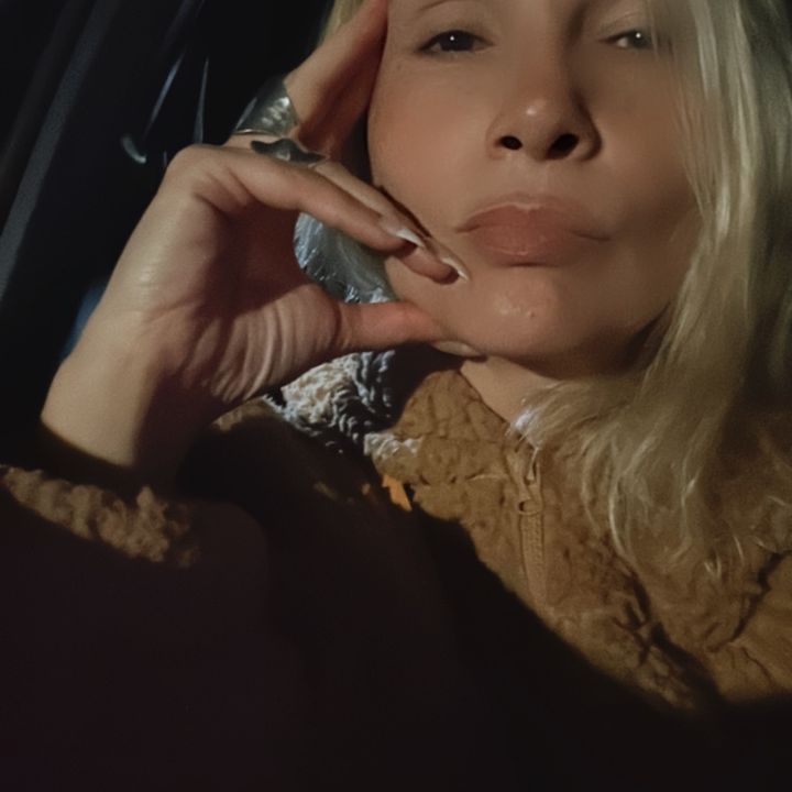 alejandra_mystiquepickers