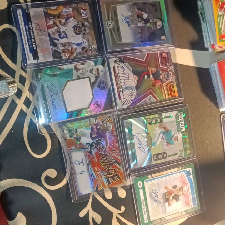 DannyT "SportsCardHits"