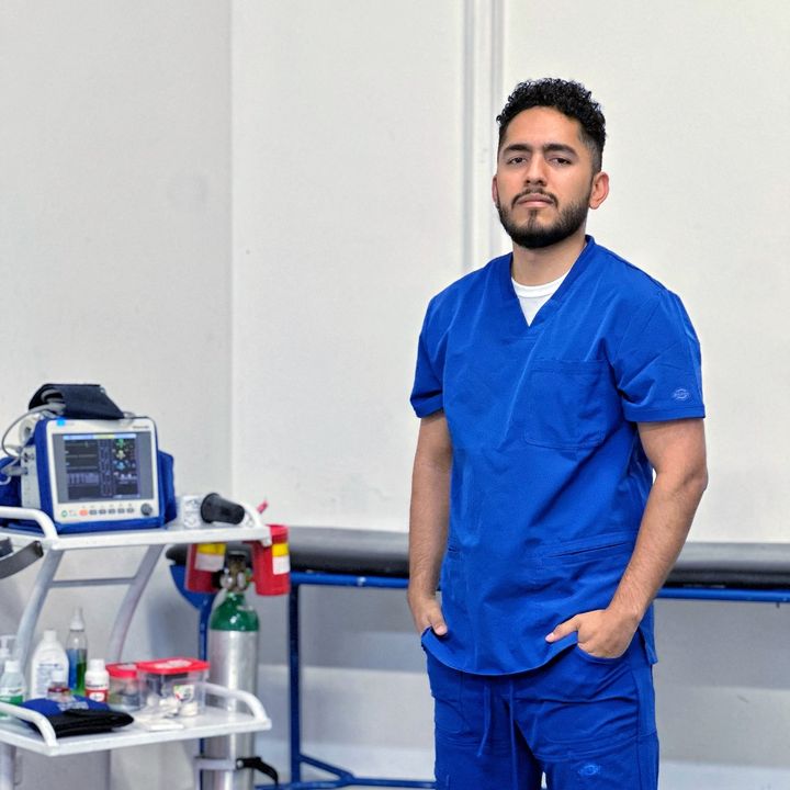 Santiago Medellín👨🏽‍⚕️🏥
