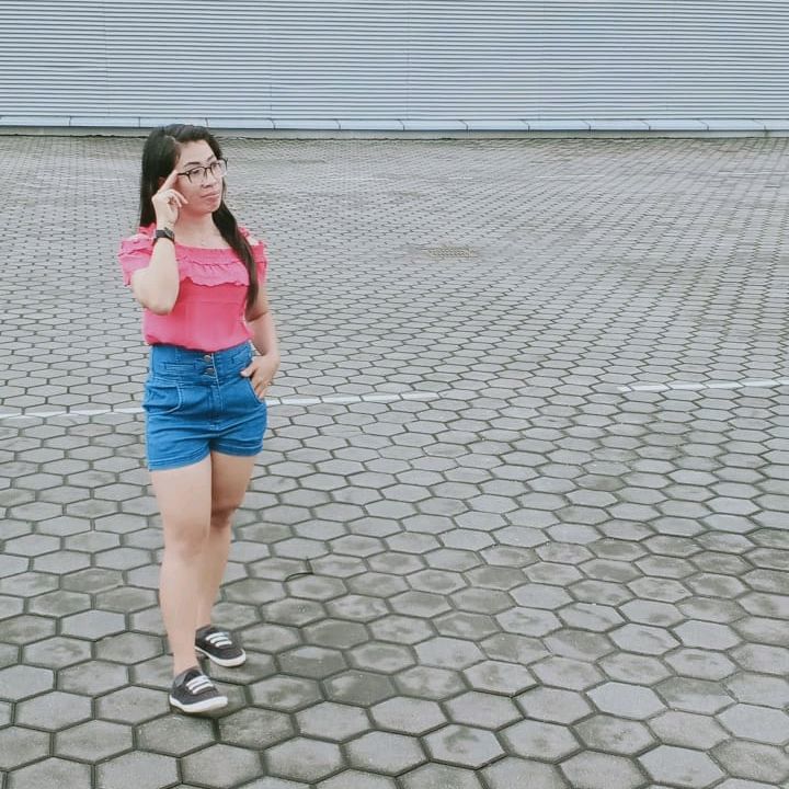 capricorn gril