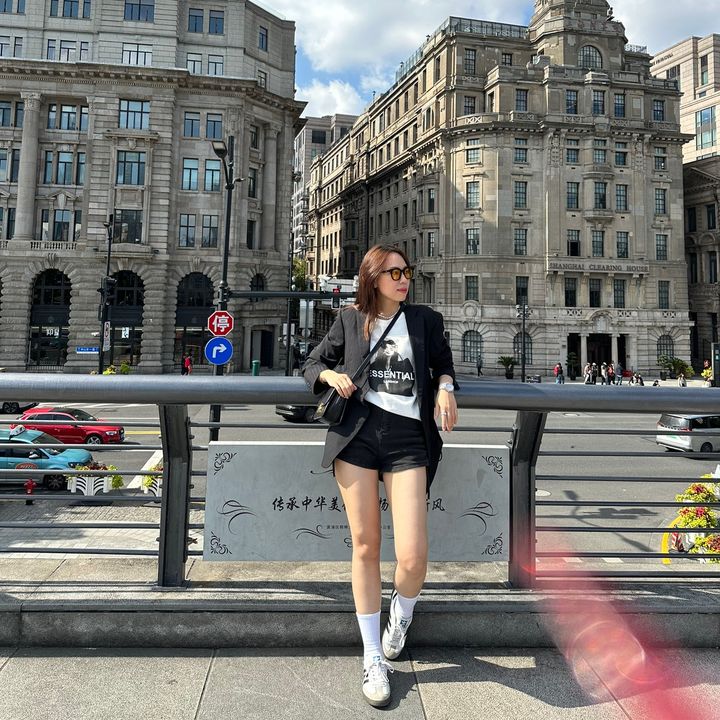 Hiền Review