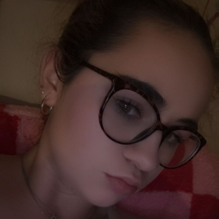 holly_roseshannon