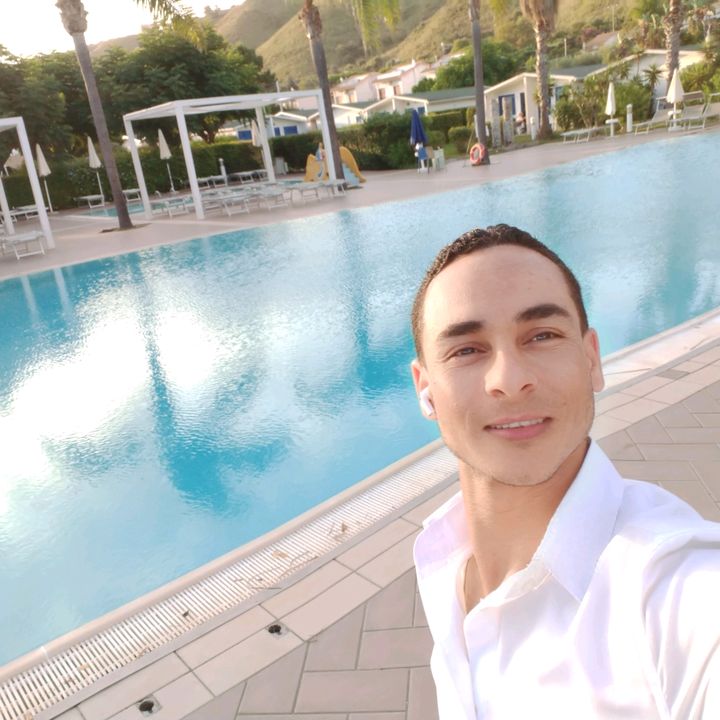 Youzarsif Bakri يوزارسيف بكري
