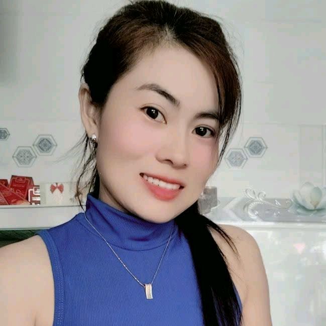 Em Hương hồng ngự