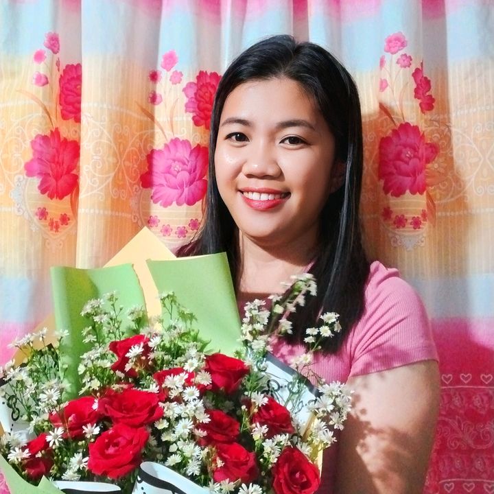 Momshie Rhea ᥫ᭡