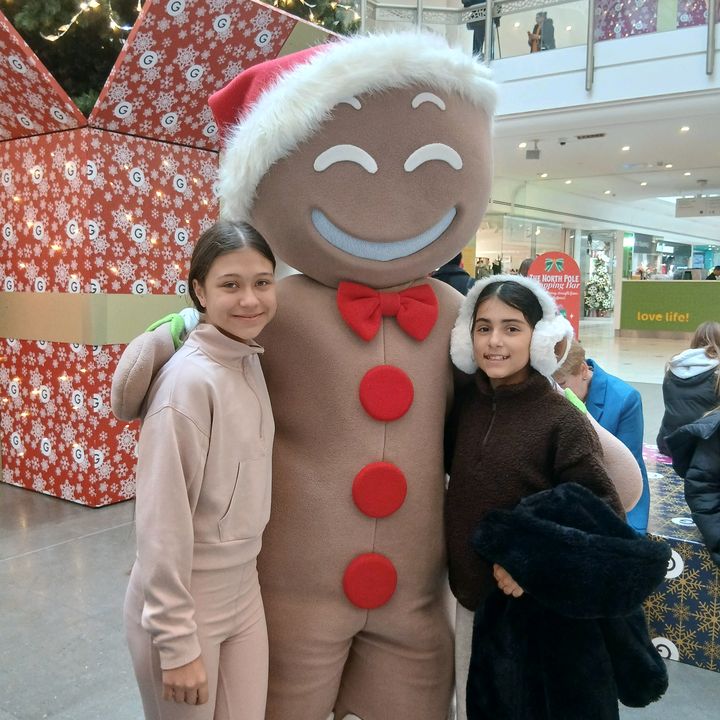 lucy😘😘😘😛😛🤩🤩