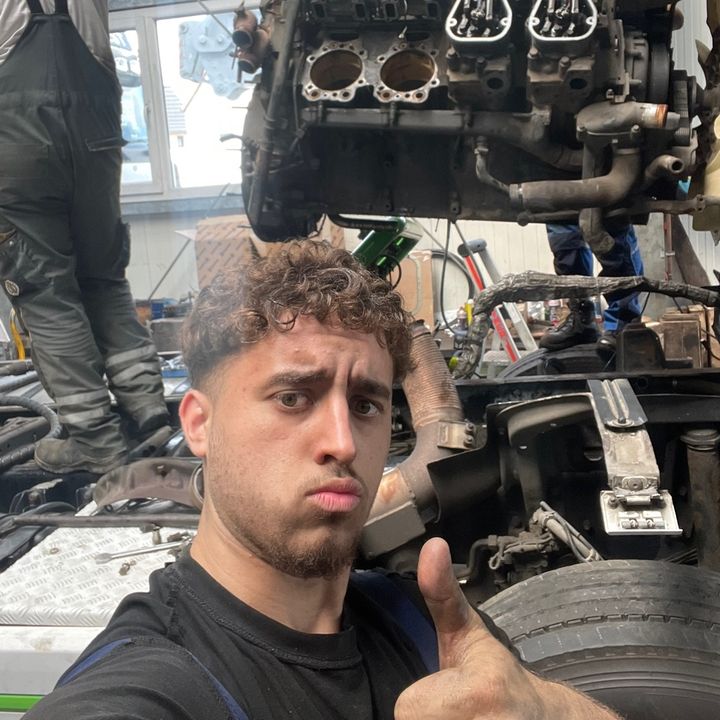 German_truck_mechanic