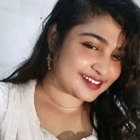 akhi aktar
