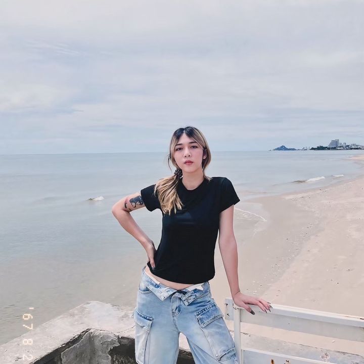 เมย์นี่แหละไม่ใช่เมย์ไหน