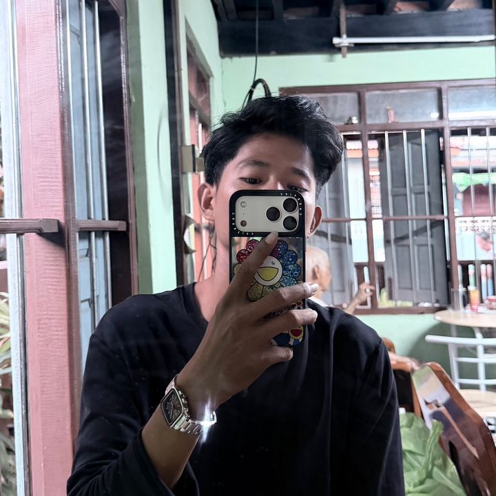 Sora(ဆိုရာ)☁️