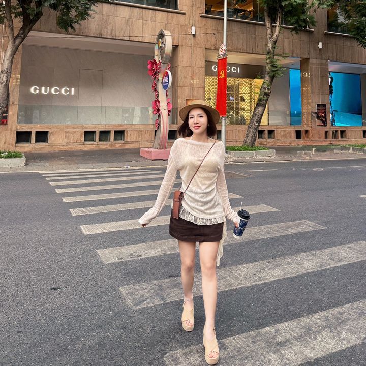 Linh Nhi Nhà Xinh