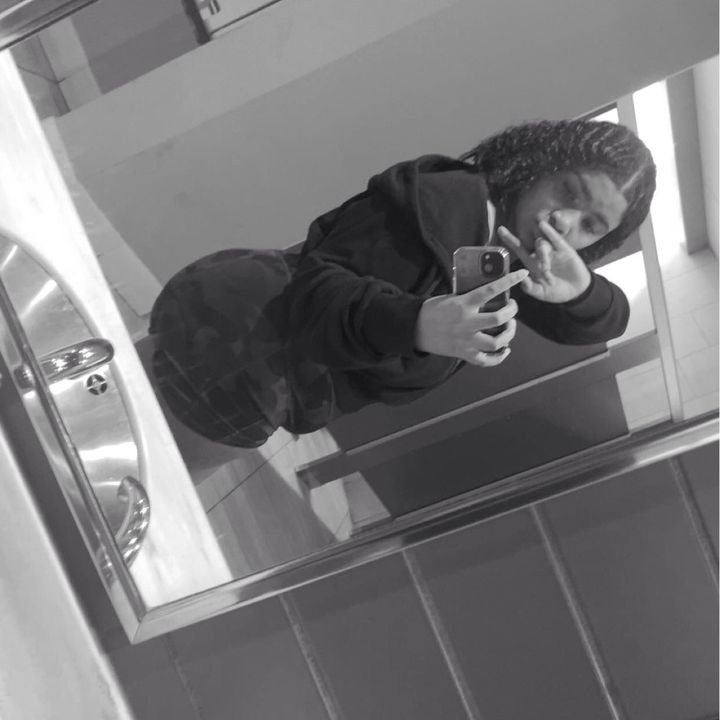 urfavoritelightskin04
