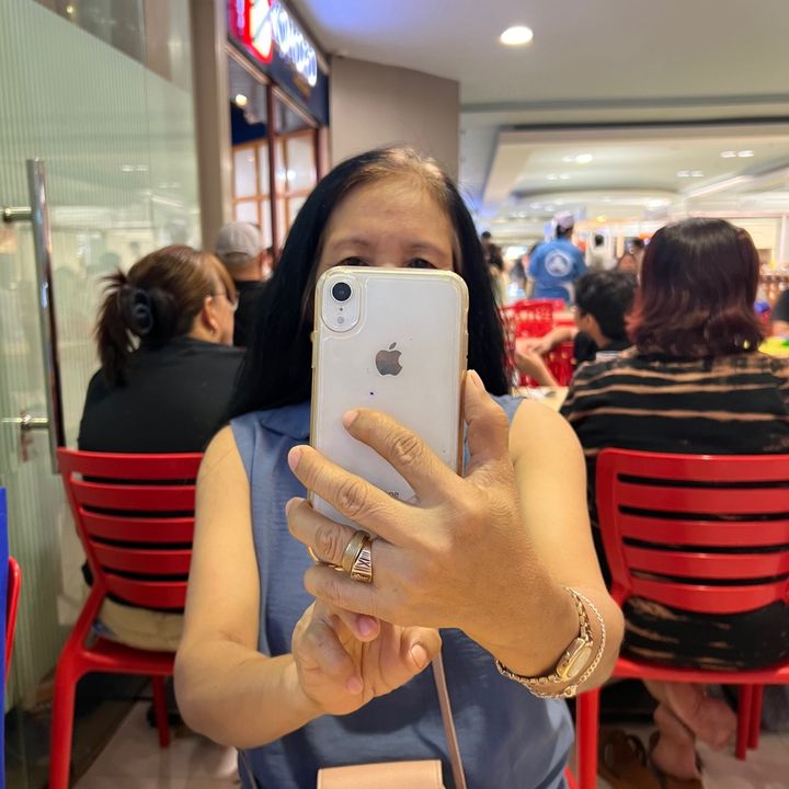 affliate woman