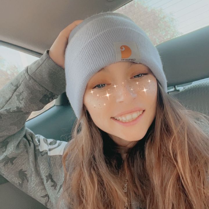 Deee🤪