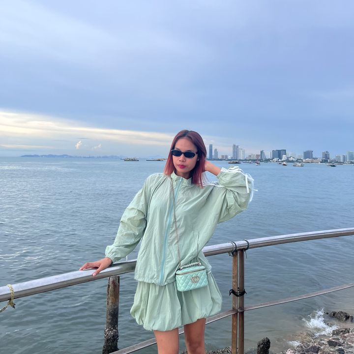 🪭Myat lay 🪭