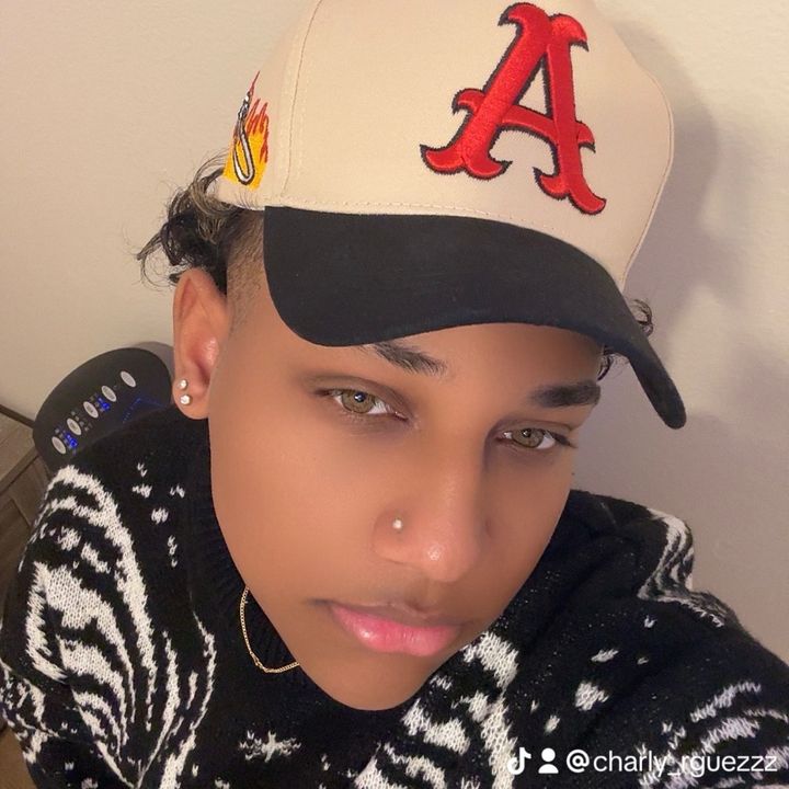 charly_capsss