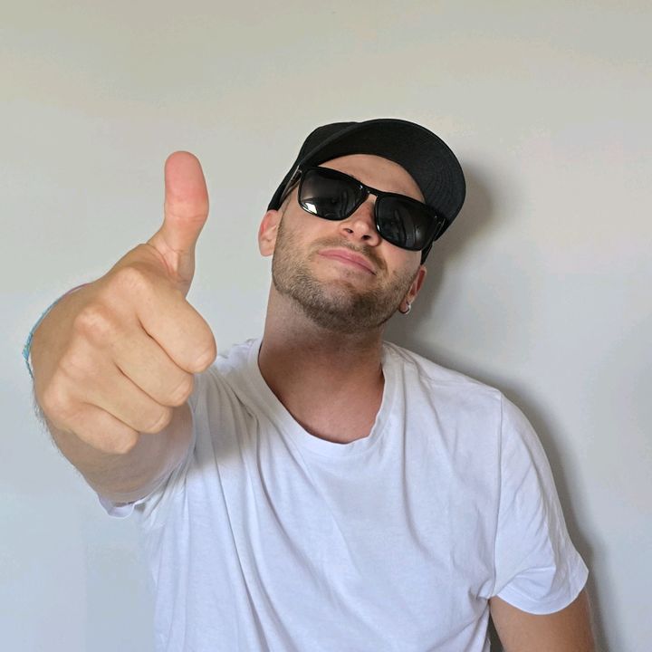 Nik99
