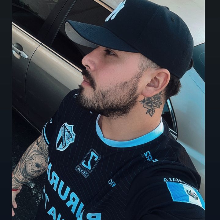 Leonel Aldana 🇬🇹👻🌊