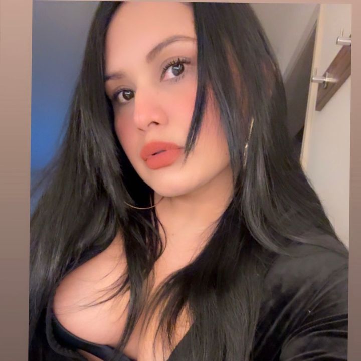ginebra , malicia 😈😈😈