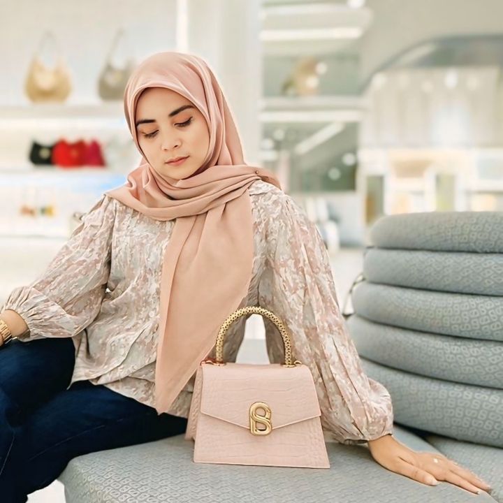 Cahaya_Mq