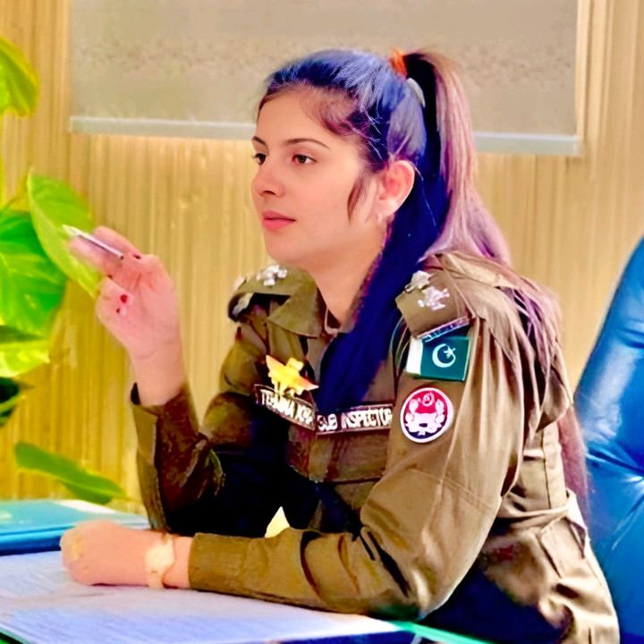 mishal_policequeen