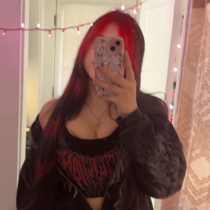 ⚰︎ ݁Carlee ݁ᛪ༙