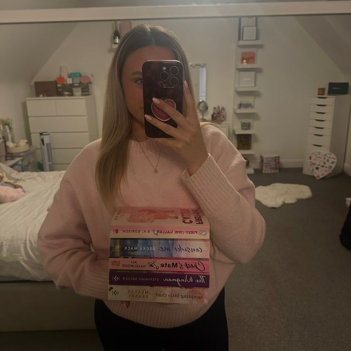 Mollie 📖✨🫧☕️🧸